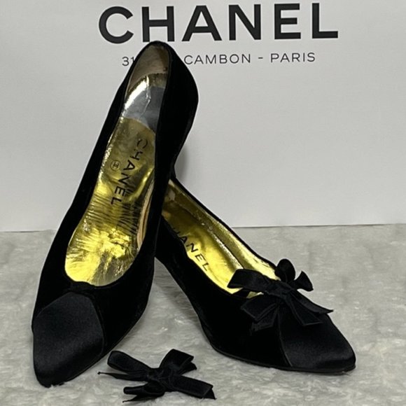 Vintage CHANEL Black Velvet Pumps With Satin Trim And Removable Bow Size EU 37.5 - Picture 4 of 15